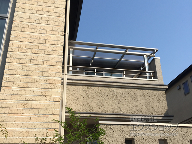 大阪府堺市ののバルコニー・ベランダ屋根 ヴェクターテラス F型 屋根タイプ 単体 積雪〜20cm対応 施工例
