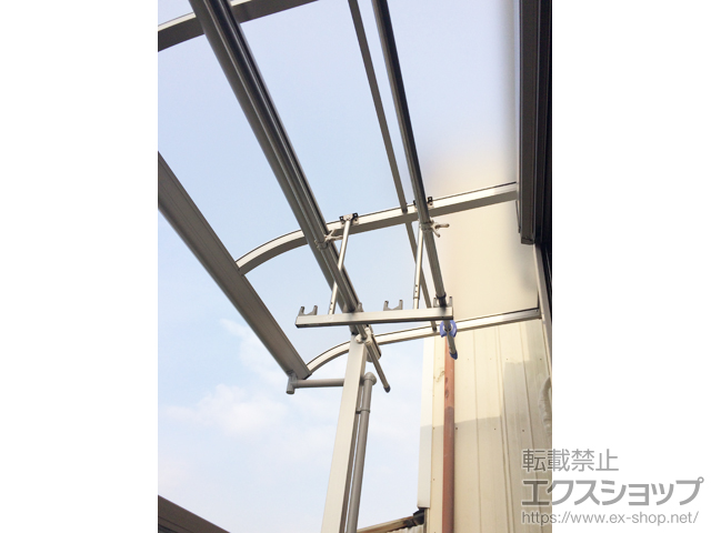 大阪府枚方市ののバルコニー・ベランダ屋根 ヴェクターテラス R型 屋根タイプ 単体 積雪〜20cm対応 施工例