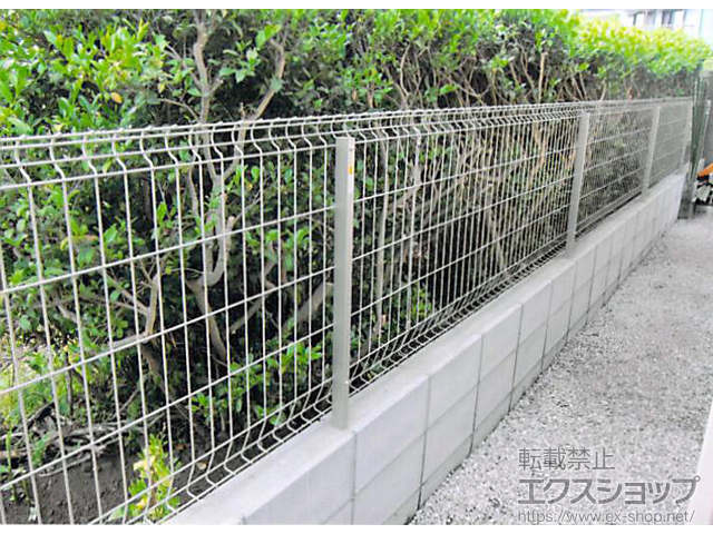 神奈川県相模原市ののフェンス・柵 イーネットフェンス2F型 自由柱 施工例