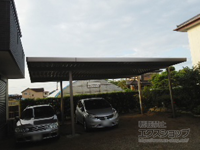 千葉県香取市のLIXIL リクシル（トステム）のカーポート テリオスポートIII 900 2台用 間口延長 角柱4本柱 積雪〜30cm対応 施工例