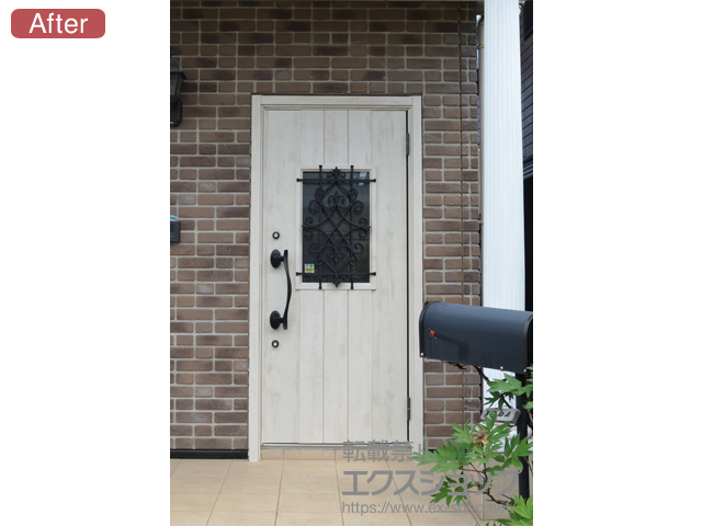 埼玉県さいたま市のLIXIL リクシル（トステム）の玄関ドア リシェントII 断熱K4仕様 片開き仕様(ランマ無)R C41型 施工例
