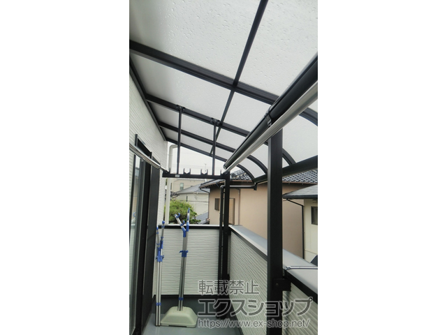 大阪府池田市ののバルコニー・ベランダ屋根 プレシオステラス R型 屋根タイプ 連棟 積雪〜20cm対応 施工例