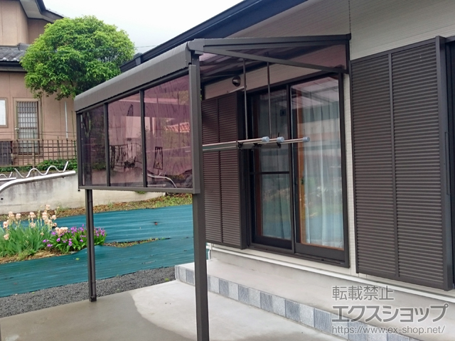 群馬県渋川市ののテラス屋根 スピーネ F型 1500 テラスタイプ 単体 積雪〜50cm対応 施工例