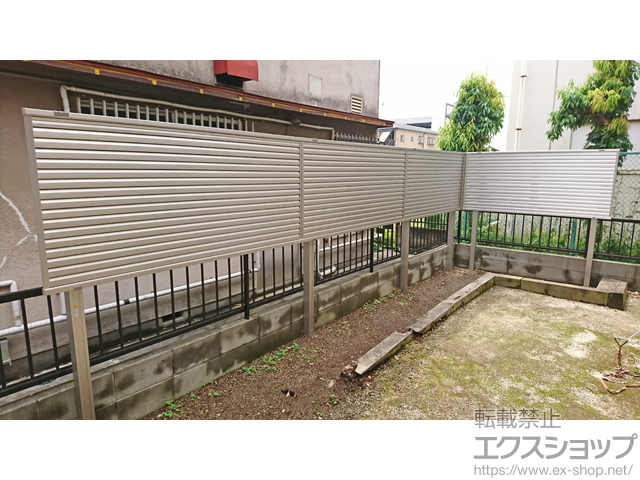 埼玉県さいたま市ののフェンス・柵 ミエーネフェンス 目隠しルーバータイプ 2段支柱 施工例