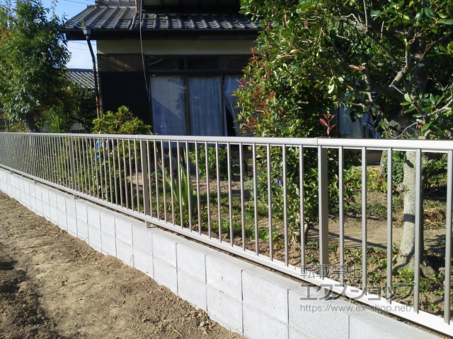 茨城県常総市ののフェンス・柵 ミエッタフェンス 防犯たて格子タイプ 自由柱 施工例