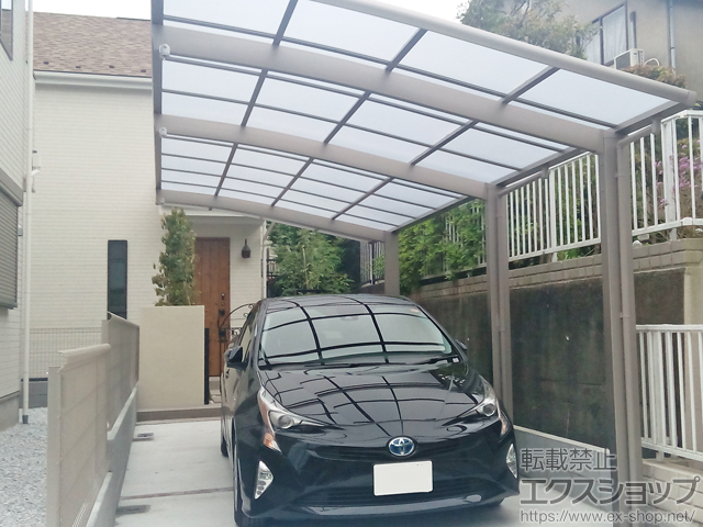 神奈川県横浜市ののカーポート フーゴR (ラウンドスタイル) 延長 積雪〜20cm対応 施工例