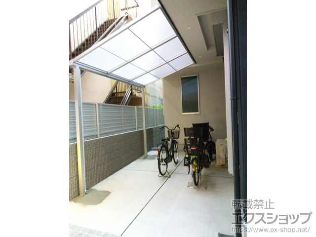 東京都渋谷区ののテラス屋根 スピーネ F型 テラスタイプ 単体 積雪〜20cm対応 施工例