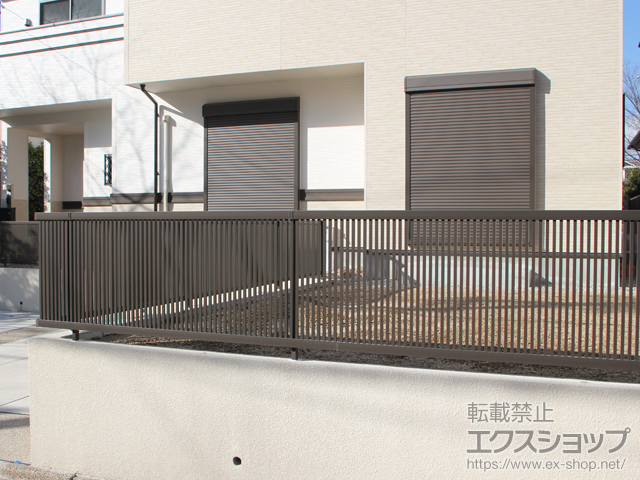 愛知県日進市ののフェンス・柵 ライシスフェンス 2型 細たて桟 フリーポールタイプ 施工例