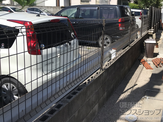 福岡県北九州市ののフェンス・柵 シンプレオフェンスSY1型 横スリット 自由柱施工 施工例