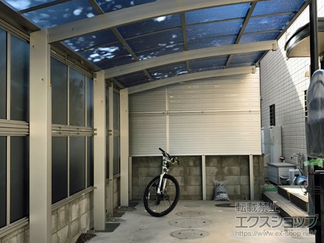 埼玉県桶川市ののカーポート レイナポートグラン 縦連棟　積雪〜20cm対応 施工例