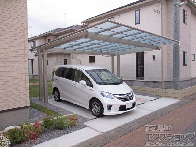 茨城県つくばみらい市ののカーポート エフルージュツインEX 後方支持タイプ 積雪〜20cm対応 施工例