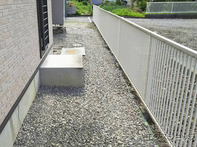 長野県千曲市ののフェンス・柵 メッシュフェンス G10-R 自在柱 施工例