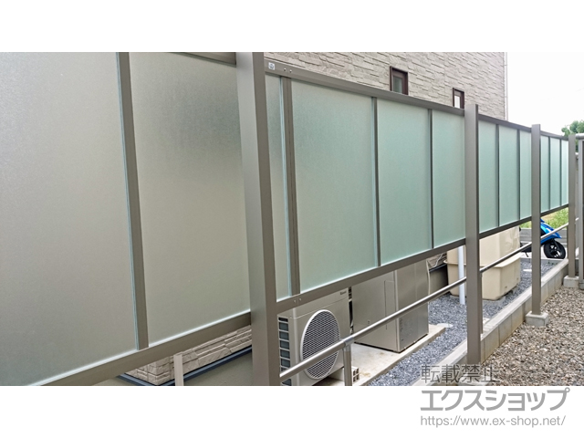 埼玉県川口市ののフェンス・柵 ライシスフェンス P型 ポリカーボネート アルミ多段柱使用（パネル1段） 施工例