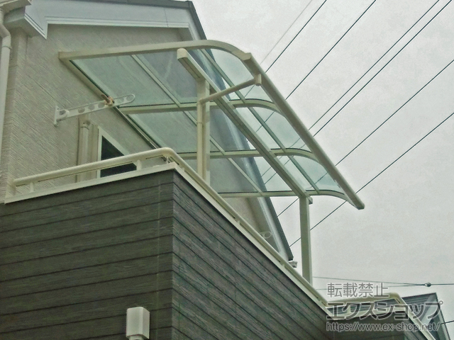 東京都足立区ののバルコニー・ベランダ屋根 スピーネ R型 屋根タイプ 単体 積雪〜20cm対応 施工例