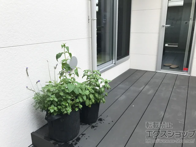 神奈川県川崎市のYKKAPのウッドデッキ リウッドデッキ 200 施工例