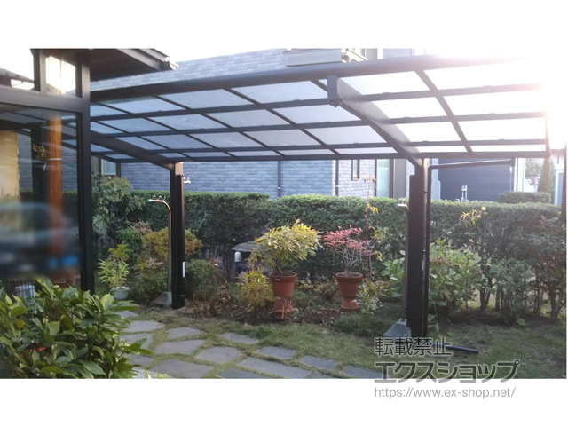 秋田県秋田市ののカーポート ネスカR (ラウンドスタイル) 耐雪風圧強化パッケージ 積雪〜30cm対応 施工例