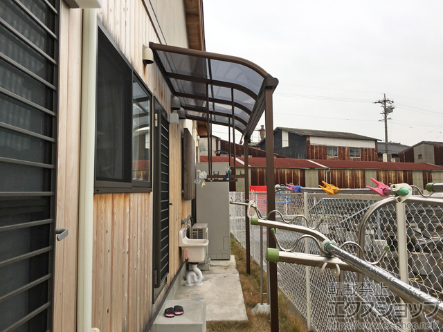 愛知県半田市ののテラス屋根 プレシオステラス R型 テラスタイプ 単体 積雪〜20cm対応 施工例