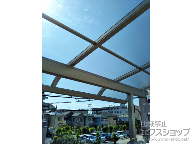 大阪府堺市ののバルコニー・ベランダ屋根 ヴェクターテラス R型 屋根タイプ 単体 積雪〜20cm対応 施工例