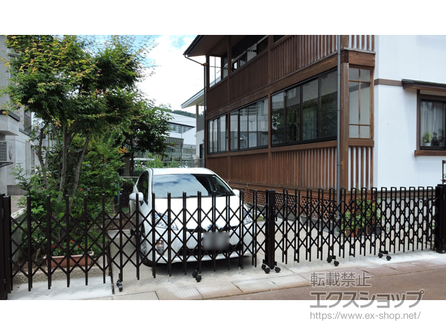 長野県飯山市ののカーゲート トリップゲート RC型 ノンレール 両開き 72W 施工例