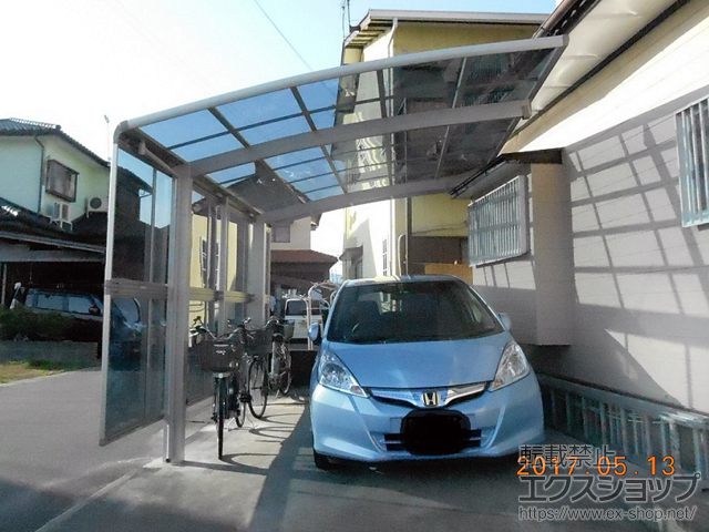 佐賀県三養基郡みやき町ののカーポート レイナポートグラン　積雪〜20cm対応＋ サイドパネル＋着脱式サポート 標準・ハイルーフ兼用 2本入り 施工例