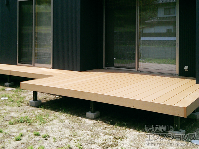 岡山県高梁市ののウッドデッキ 樹ら楽ステージ 施工例