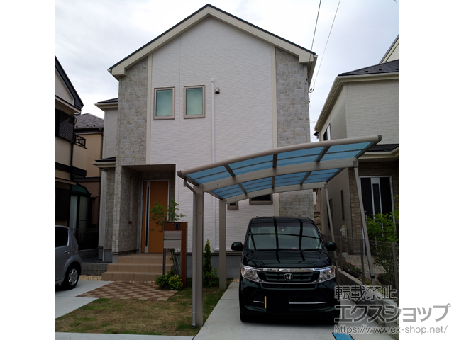 千葉県八千代市ののカーポート レイナポートグランZ　積雪〜20cm対応＋屋根ふき材補強部品+着脱式サポート柱 施工例