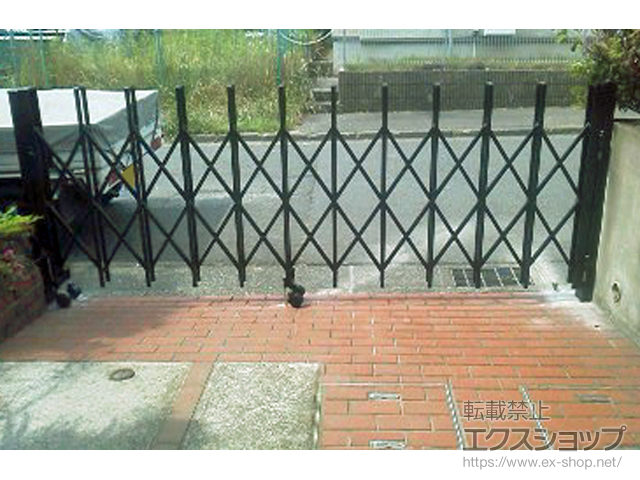 神奈川県平塚市ののカーゲート トリップゲート RA型 ノンレール 片開き 33S 施工例