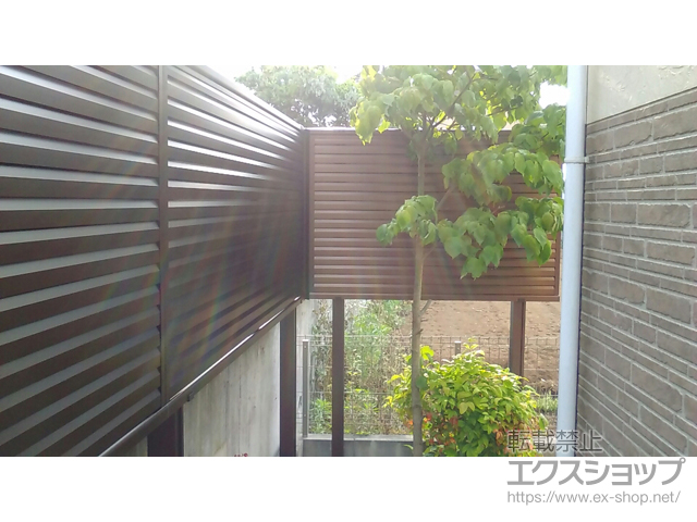 東京都町田市ののフェンス・柵 ミエーネフェンス 目隠しルーバータイプ 2段支柱 施工例