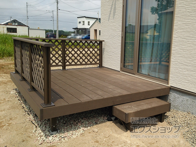北海道勇払郡厚真町ののウッドデッキ 樹ら楽ステージ 施工例