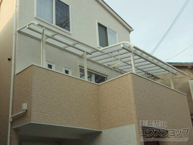 大阪府東大阪市のLIXIL リクシル（トステム）のバルコニー・ベランダ屋根 パワーアルファ RB型 屋根タイプ 単体 積雪〜30cm対応 施工例
