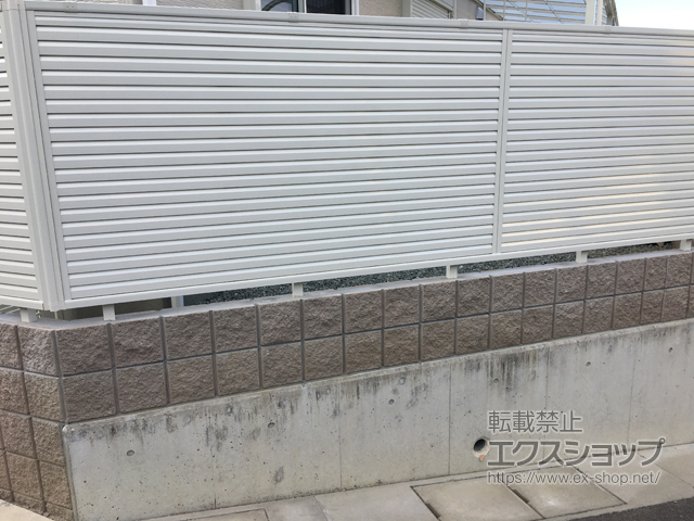 奈良県奈良市ののフェンス・柵 シンプレオフェンス13型 ルーバータイプ 自由柱 施工例