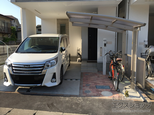 神奈川県川崎市ののサイクルポート・駐輪場 レイナポートグランミニ 積雪〜20cm対応＋腰パネル 妻パネルなし＋車止めバー1本入り 施工例