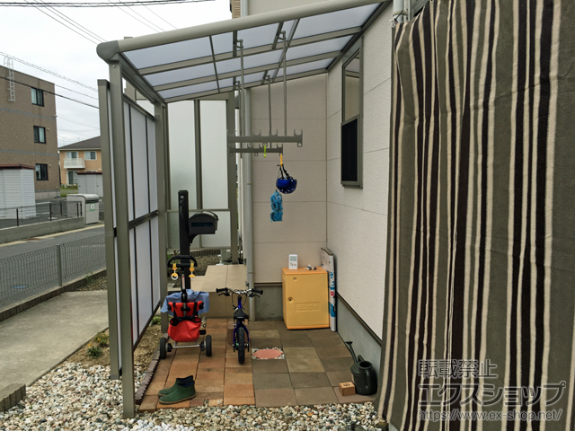 福島県いわき市のLIXIL リクシル（トステム）のテラス屋根 パワーアルファ F型 テラスタイプ 単体 積雪〜30cm対応 施工例