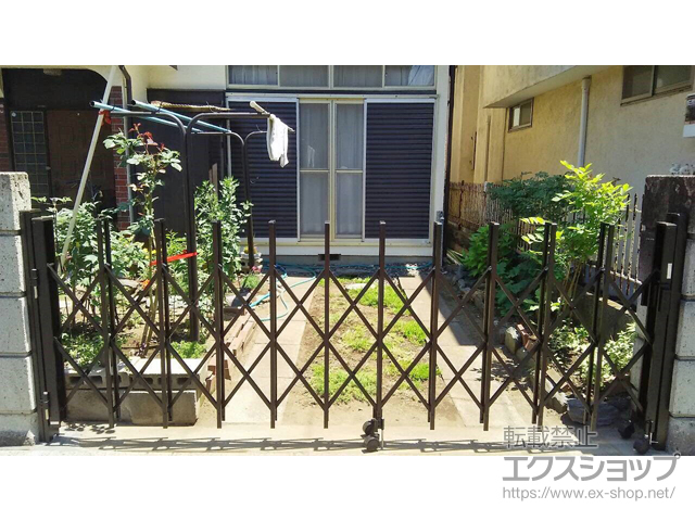 埼玉県所沢市ののカーゲート トリップゲート RA型 ノンレール 片開き 33S 施工例