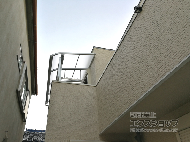 大阪府堺市ののバルコニー・ベランダ屋根 スピーネ R型 屋根タイプ 単体 積雪〜20cm対応 施工例