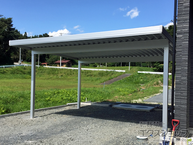 岩手県一関市のLIXIL リクシル（トステム）のカーポート テリオスポートIII 1500 2台用 角柱4本仕様 積雪〜50cm対応 施工例