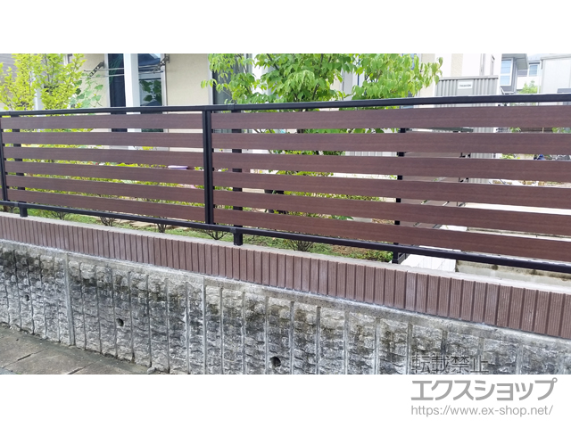 宮城県名取市ののフェンス・柵 モクアルフェンス 横板タイプ 自由柱 施工例