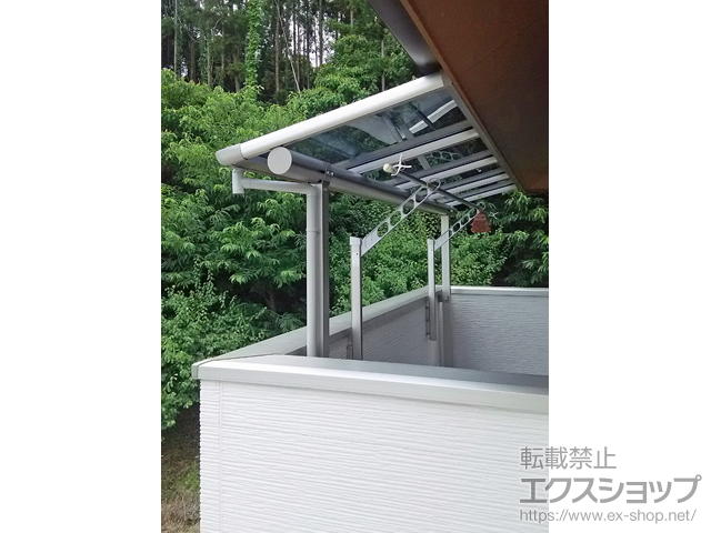 千葉県市原市ののバルコニー・ベランダ屋根 プレシオステラス F型 屋根タイプ 単体 積雪〜20cm対応 施工例