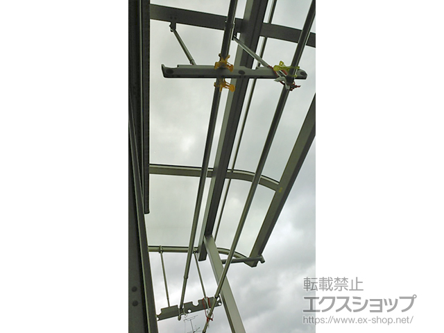 大阪府箕面市ののバルコニー・ベランダ屋根 スピーネ R型 屋根タイプ 単体 積雪〜20cm対応 施工例