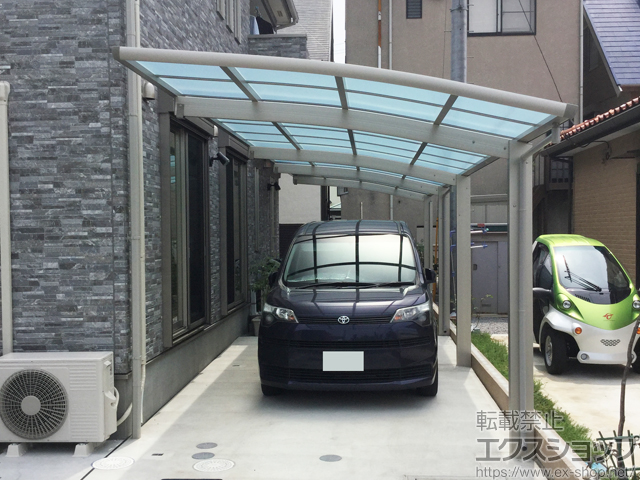 埼玉県川越市ののカーポート レイナポートグラン 縦連棟　積雪〜20cm対応 施工例