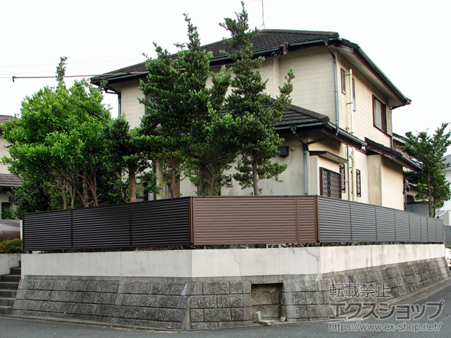 福岡県鞍手郡鞍手町ののフェンス・柵 ミエーネフェンス 目隠しルーバータイプ 自由柱施工 施工例