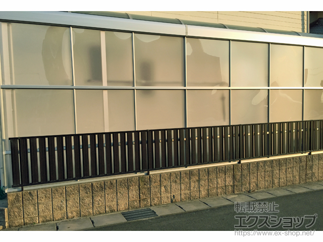 三重県鈴鹿市ののテラス屋根 スピーネ R型 テラスタイプ 連棟 積雪〜20cm対応 施工例