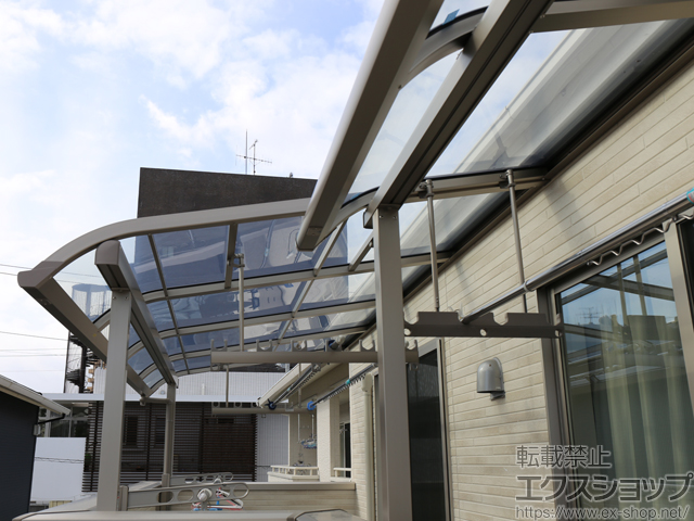 広島県東広島市ののバルコニー・ベランダ屋根 スピーネ R型 屋根タイプ 単体 積雪〜20cm対応 施工例