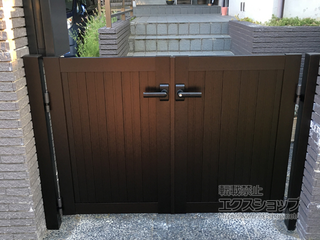 兵庫県三田市のの門扉 シンプレオ門扉6型 両開き 門柱使用 施工例