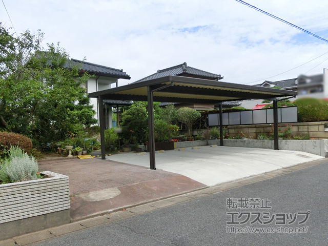 茨城県神栖市のLIXIL リクシル（トステム）のカーポート テリオスポートIII 900 3台用 角柱4本仕様 積雪〜30cm対応 施工例