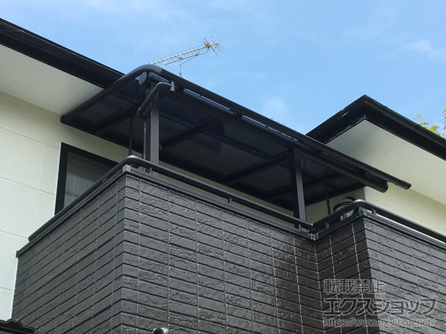 岩手県一関市ののバルコニー・ベランダ屋根 プレシオステラス R型 屋根タイプ 単体 積雪〜20cm対応 施工例