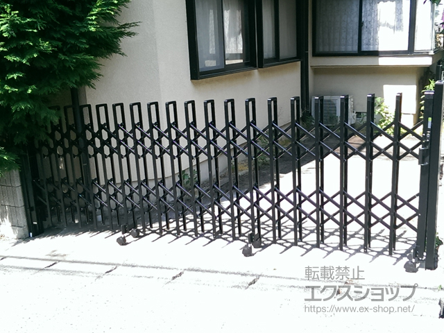 神奈川県川崎市ののカーゲート トリップゲート 傾斜地専用型 ノンレール 片開き 37S 施工例