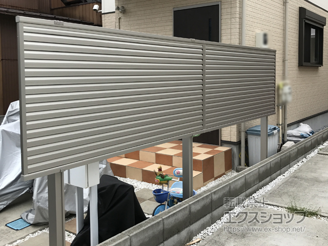 埼玉県草加市ののフェンス・柵 ミエーネフェンス 目隠しルーバータイプ 2段支柱 施工例