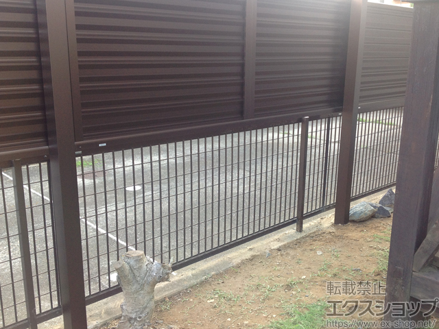茨城県守谷市ののフェンス・柵 ミエーネフェンス 目隠しルーバータイプ 2段支柱 施工例