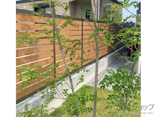 宮崎県宮崎市のLIXIL リクシル(新日軽)のフェンス・柵 セレビューフェンス RP3型 自在柱式 施工例